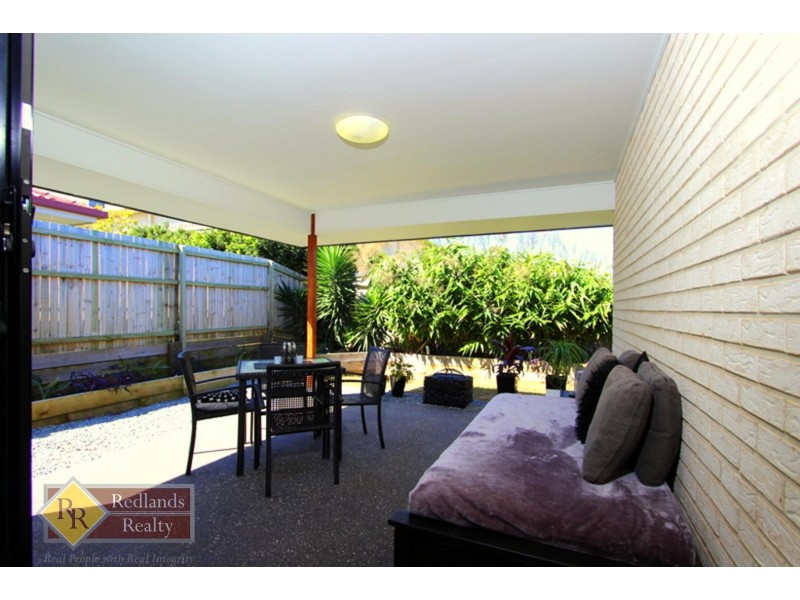 2 Lizard Place, Redland Bay QLD 4165