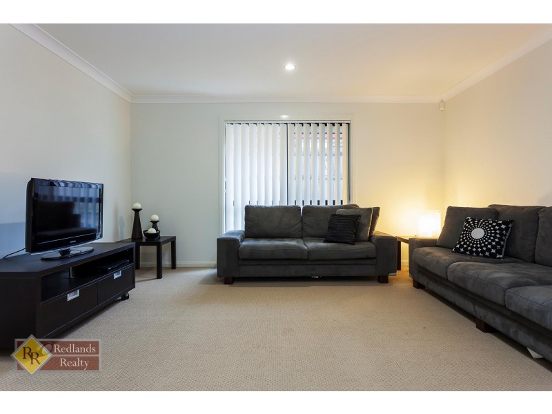 2 Lizard Place, Redland Bay QLD 4165