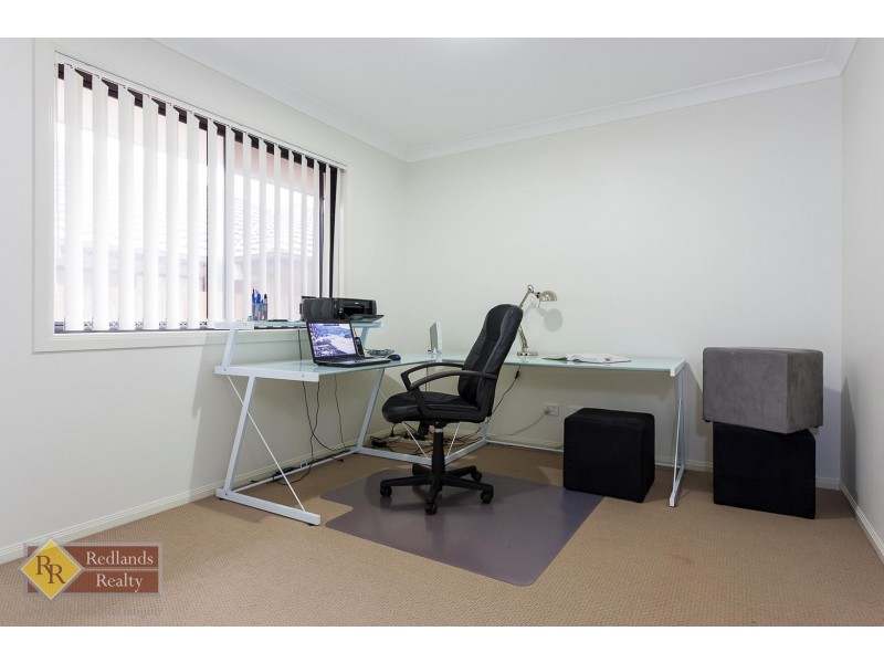 2 Lizard Place, Redland Bay QLD 4165