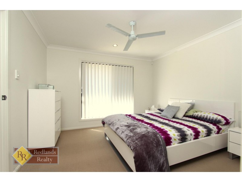 2 Lizard Place, Redland Bay QLD 4165
