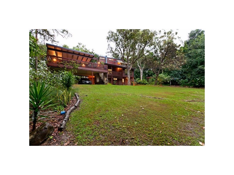 16 Azalea Street, Redland Bay QLD 4165