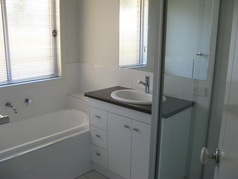 2/40 Riley Peter Place, Cleveland QLD 4163