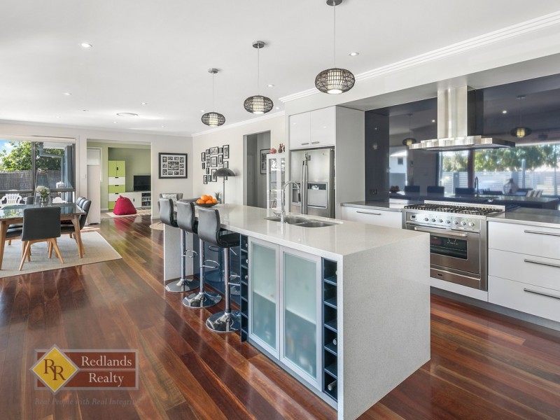 1 Evelyn Court, Wellington Point QLD 4160