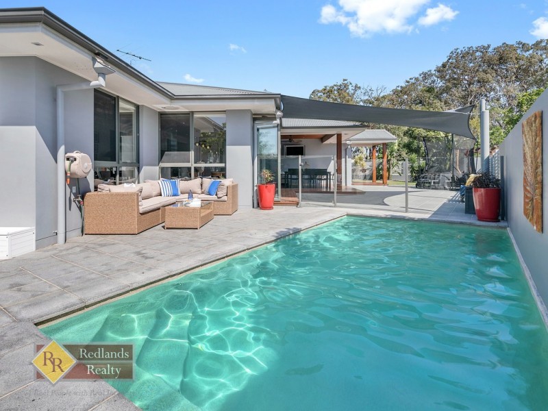 1 Evelyn Court, Wellington Point QLD 4160