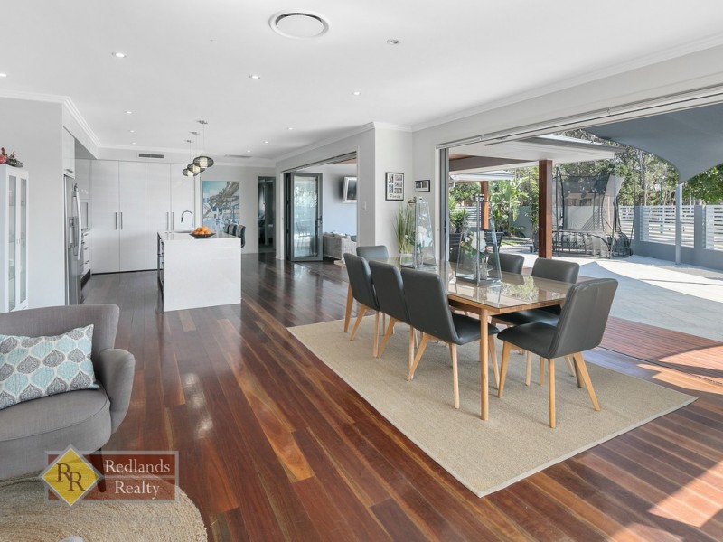 1 Evelyn Court, Wellington Point QLD 4160