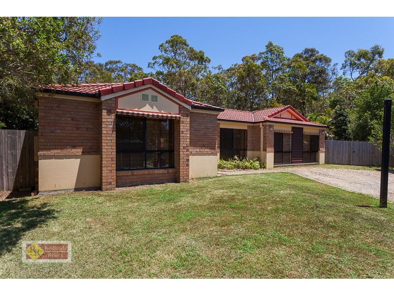 5 Buggy Place, Redland Bay QLD 4165