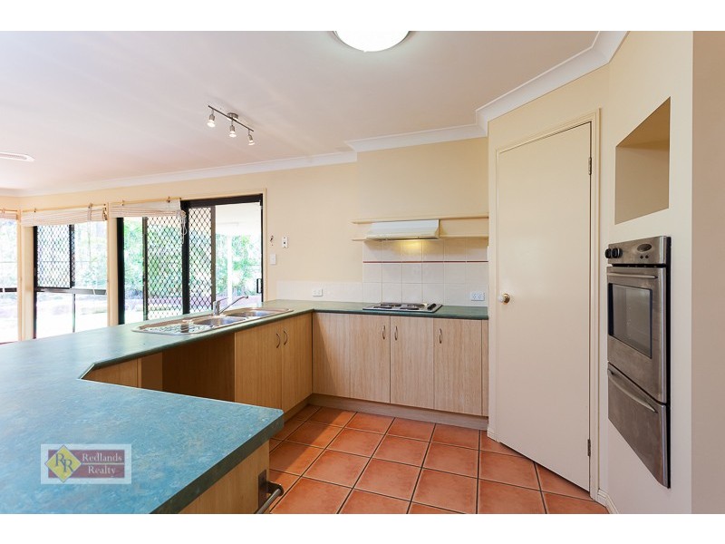 5 Buggy Place, Redland Bay QLD 4165