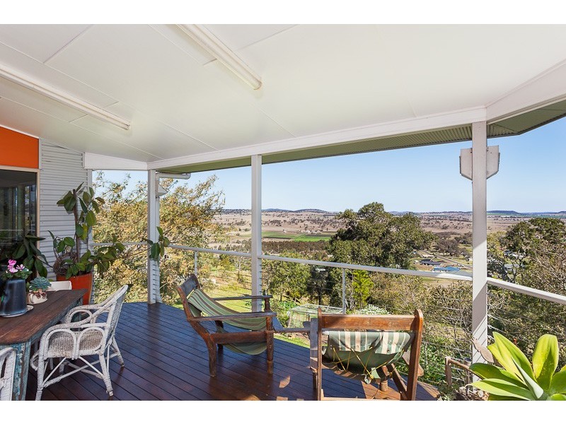 17 Koala Drive, Gowrie Junction QLD 4352