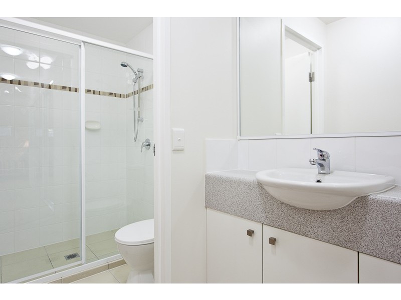 16/7-13 Shore Street East, Cleveland QLD 4163