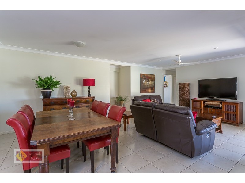 8 Montessa Street, Victoria Point QLD 4165