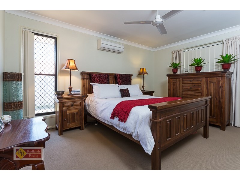 8 Montessa Street, Victoria Point QLD 4165