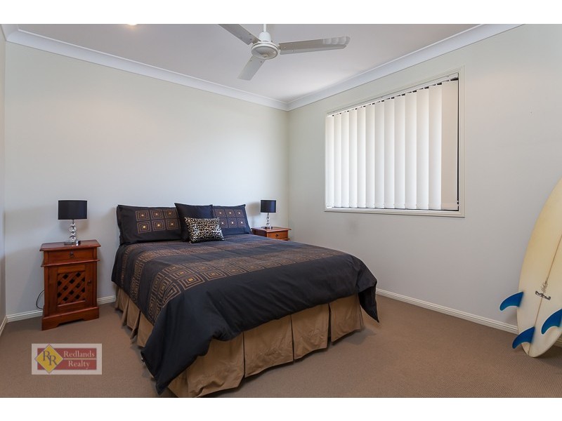 8 Montessa Street, Victoria Point QLD 4165