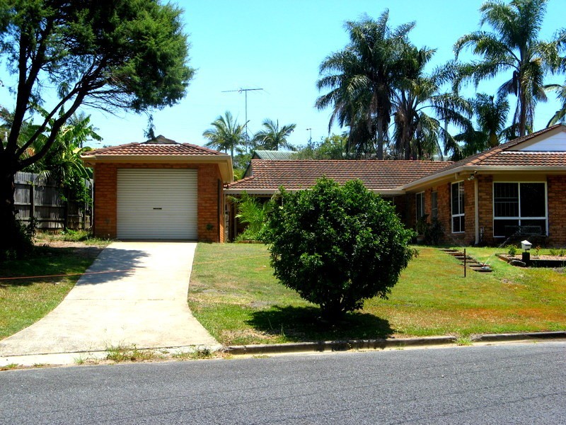 8 Sunnybay Drive, Birkdale QLD 4159