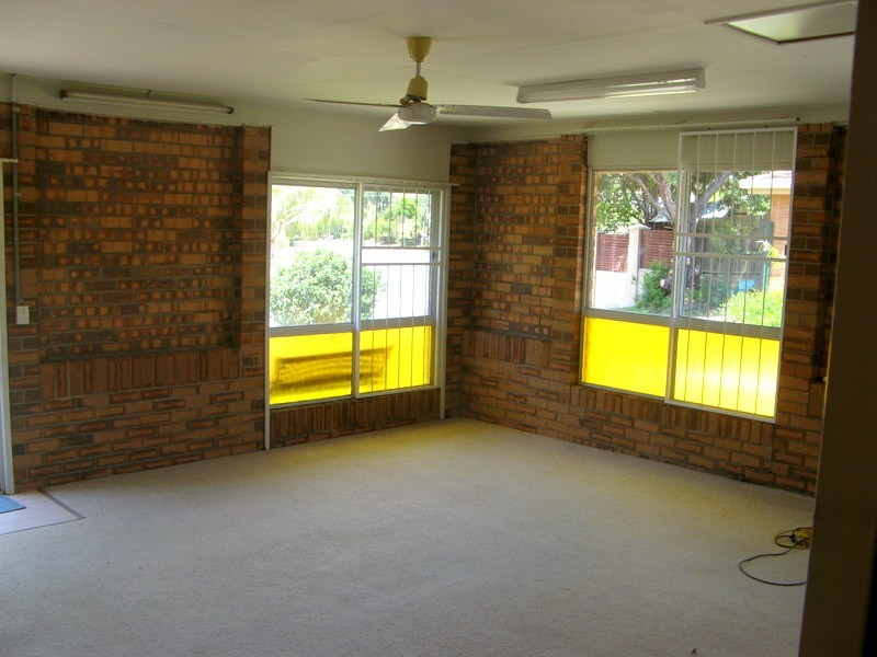 8 Sunnybay Drive, Birkdale QLD 4159