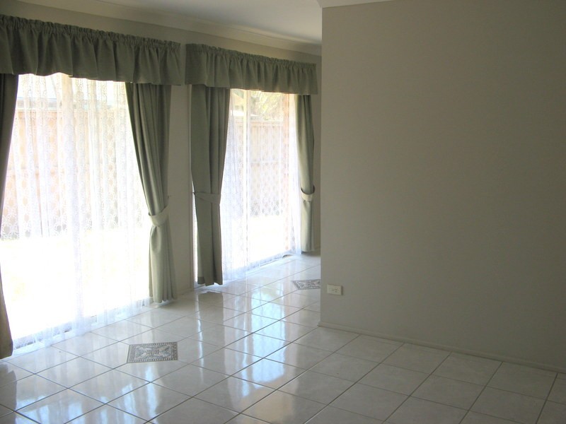 8 Sunnybay Drive, Birkdale QLD 4159