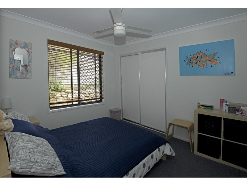 18 TrafalgarVale Avenue, Wellington Point QLD 4160