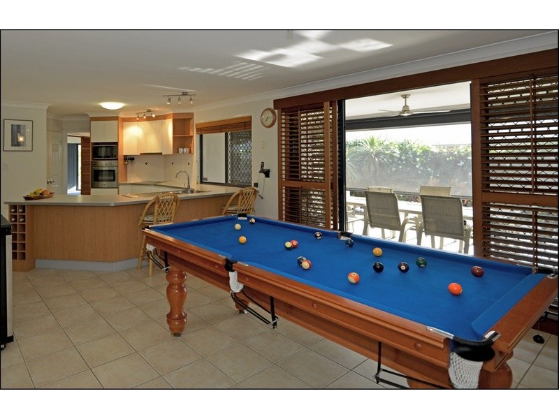 18 TrafalgarVale Avenue, Wellington Point QLD 4160