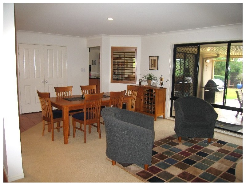 17 Plantation Place, Wellington Point QLD 4160
