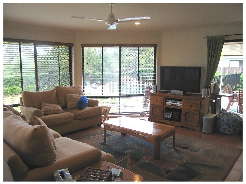 17 Plantation Place, Wellington Point QLD 4160