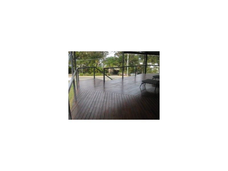 76 Beelong St, Macleay Island QLD 4184