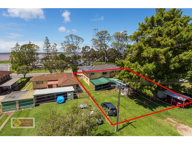 61 Banana St, Redland Bay QLD 4165