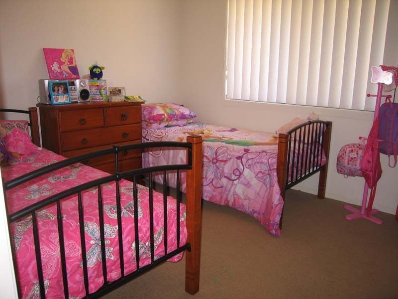 45 Sunningdale Dve, Redland Bay QLD 4165