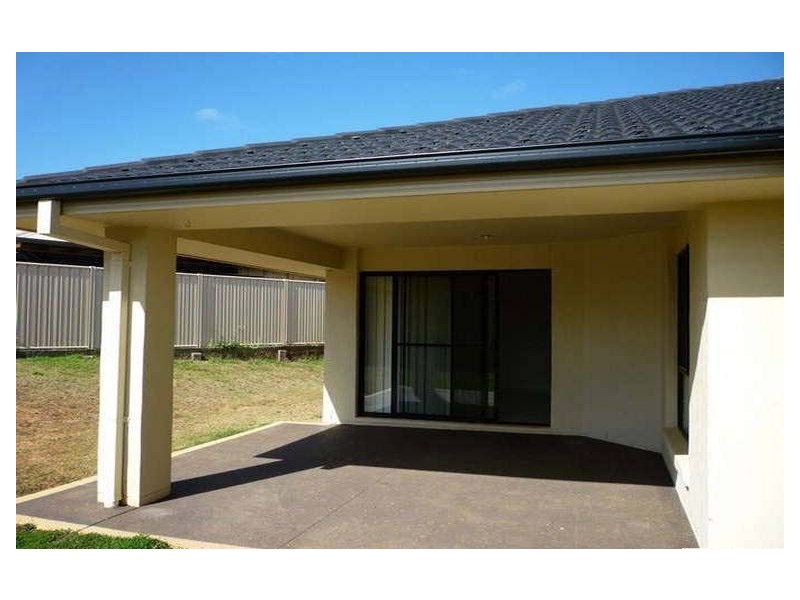 45 Sunningdale Dve, Redland Bay QLD 4165