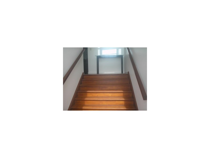 15 Kim Cres, Macleay Island QLD 4184