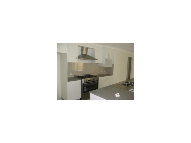 215 Park Edge Pl, Redland Bay QLD 4165