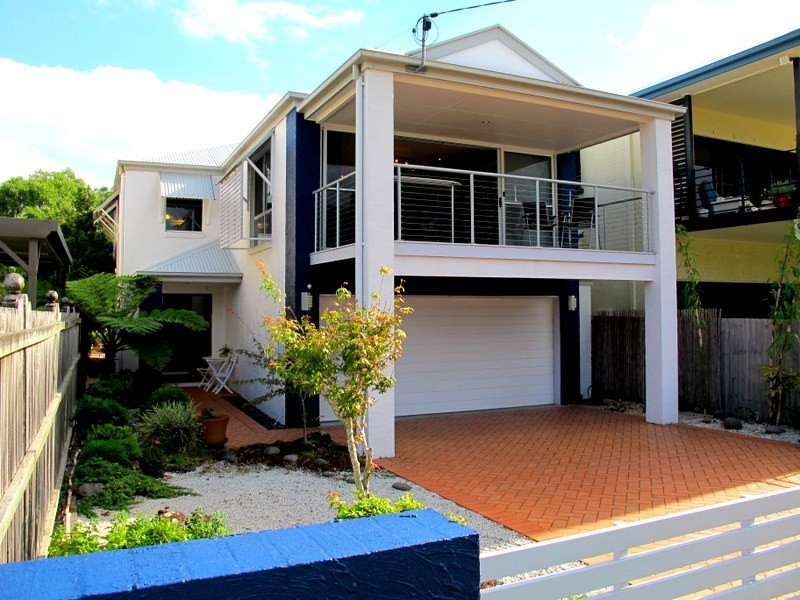 16 Mooroondu Road, Thorneside QLD 4158
