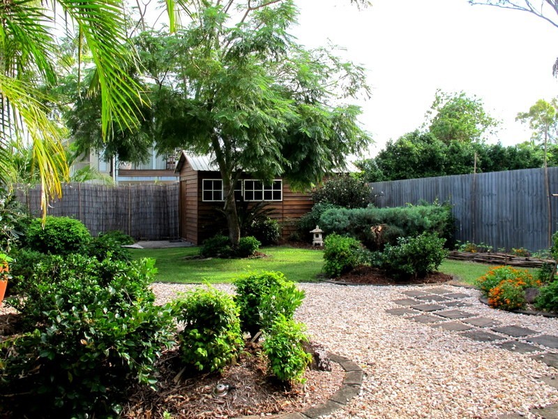 16 Mooroondu Road, Thorneside QLD 4158
