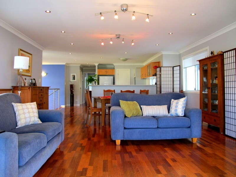 16 Mooroondu Road, Thorneside QLD 4158