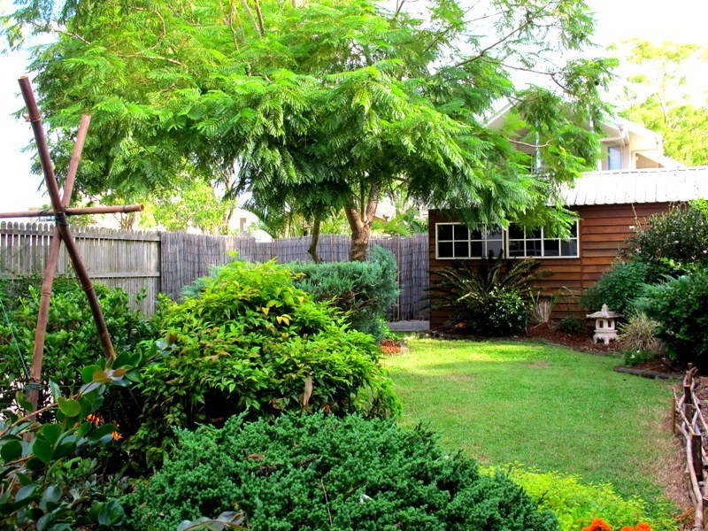 16 Mooroondu Road, Thorneside QLD 4158