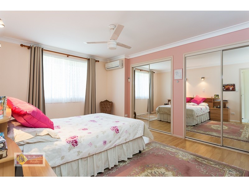 8 Pin Oak  Crescent, Victoria Point QLD 4165