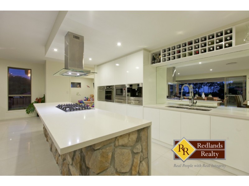 222 School Of Arts Road, Redland Bay QLD 4165
