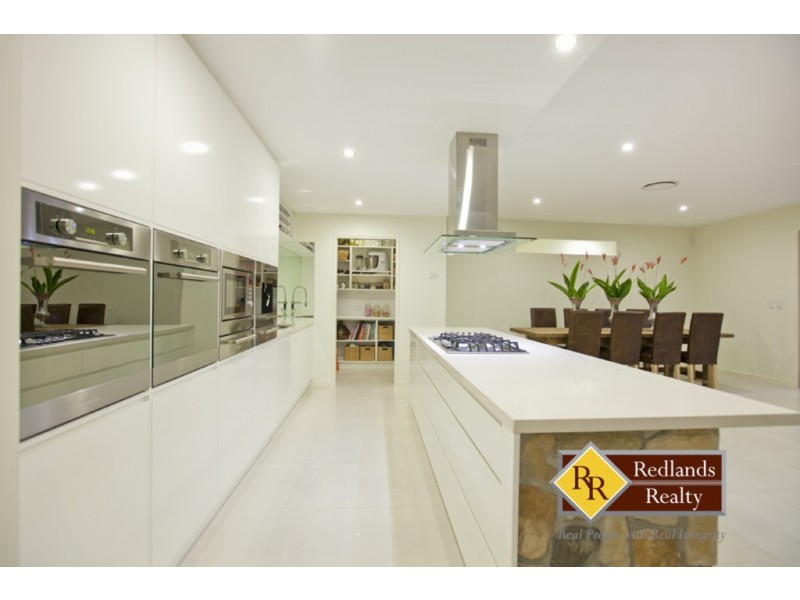 222 School Of Arts Road, Redland Bay QLD 4165