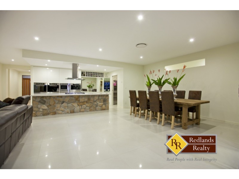 222 School Of Arts Road, Redland Bay QLD 4165