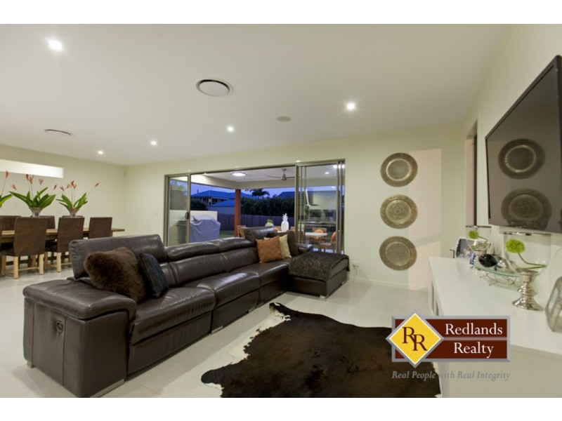 222 School Of Arts Road, Redland Bay QLD 4165