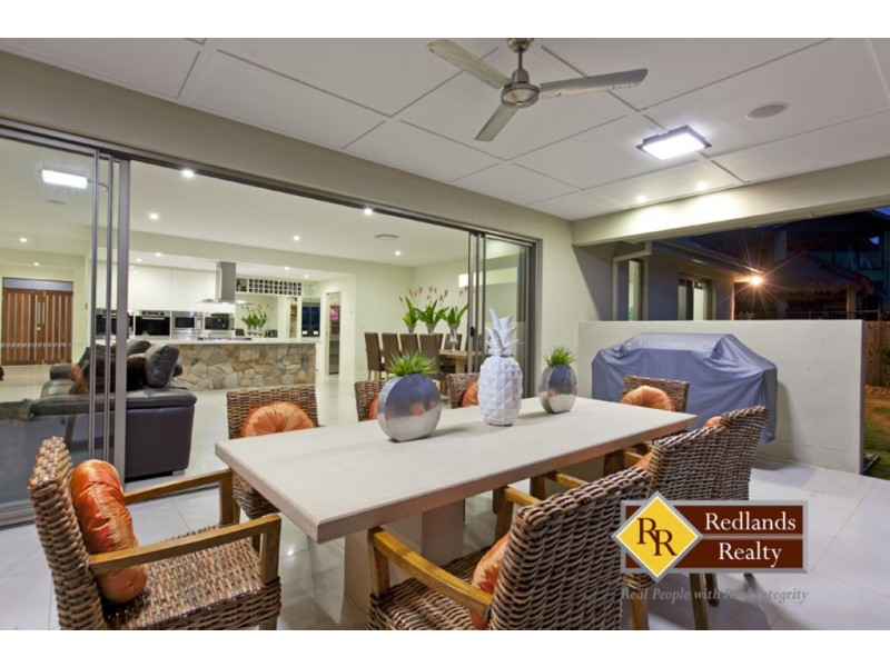 222 School Of Arts Road, Redland Bay QLD 4165