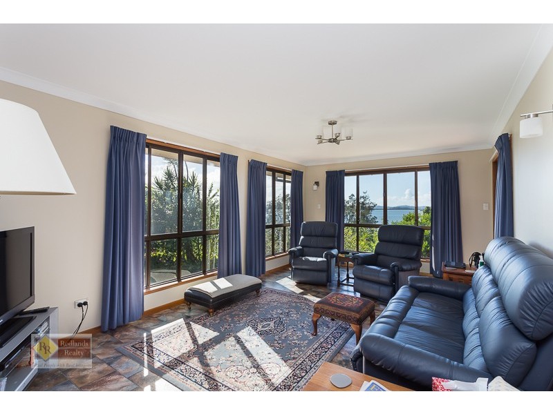 24 Wilson Esplanade, Redland Bay QLD 4165