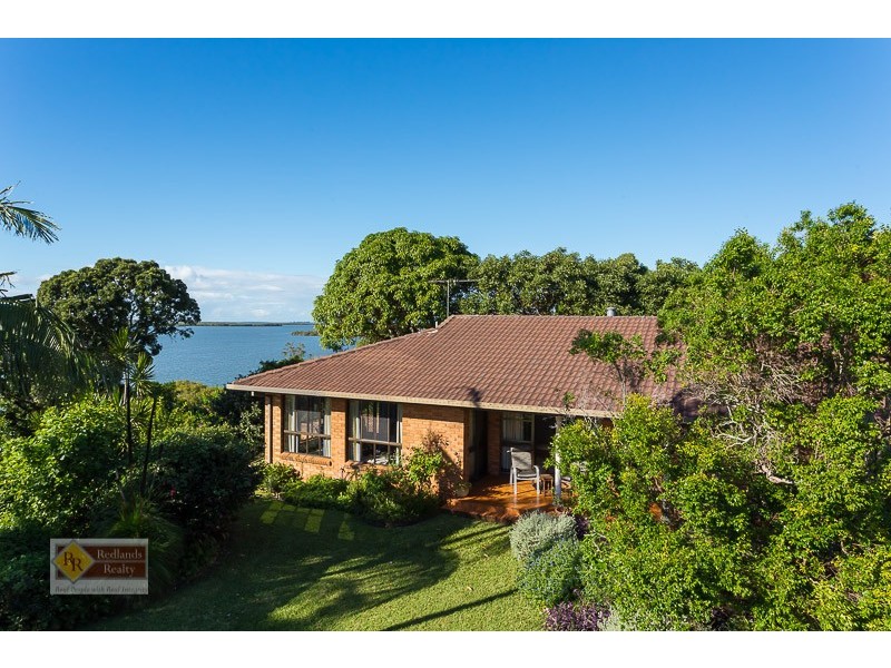 24 Wilson Esplanade, Redland Bay QLD 4165