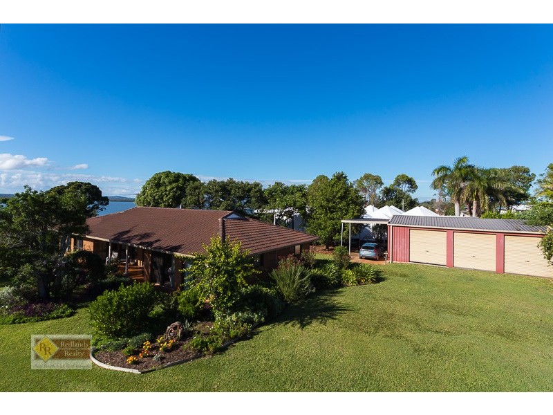 24 Wilson Esplanade, Redland Bay QLD 4165