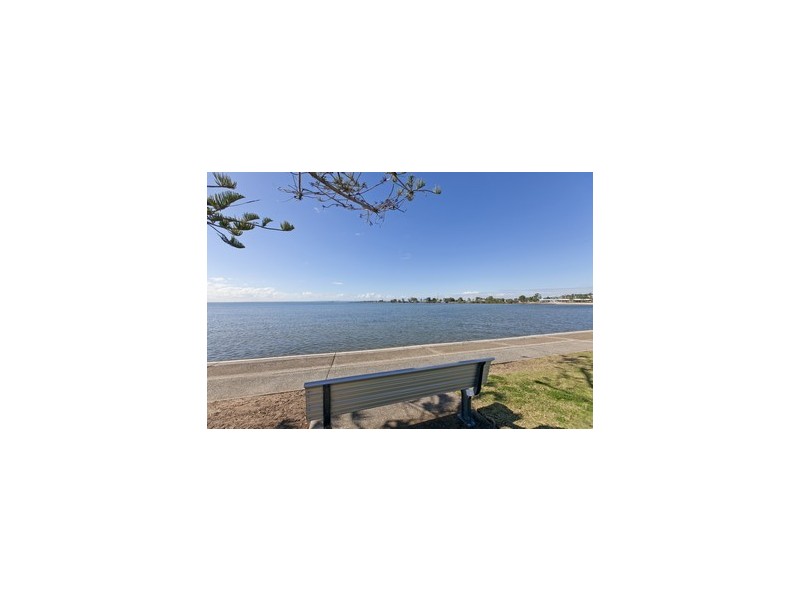 369 The Esplanade, Manly QLD 4179