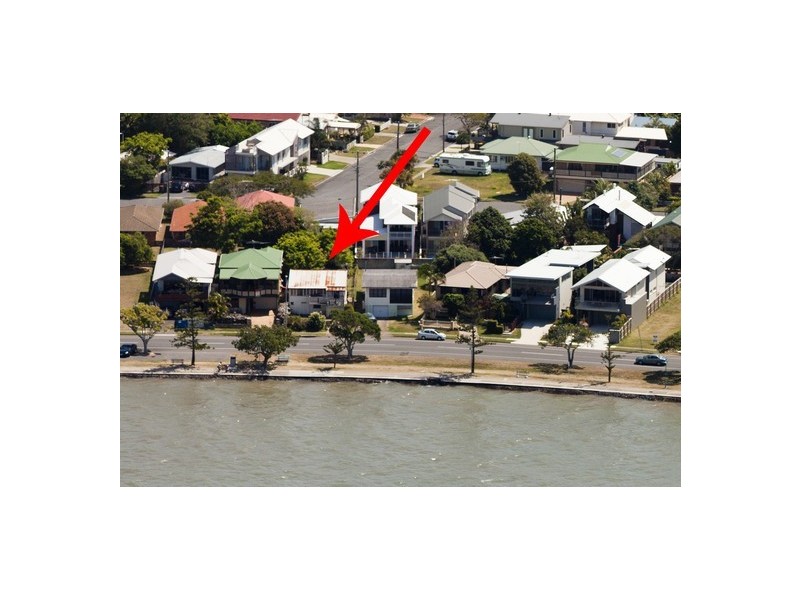 369 The Esplanade, Manly QLD 4179