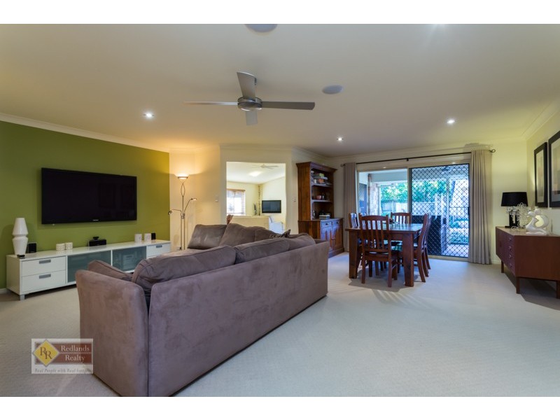 8 Marcel Place, Wellington Point QLD 4160