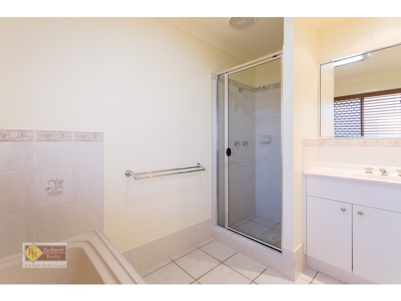 8 Marcel Place, Wellington Point QLD 4160