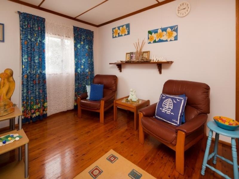 37 Jan Street, Macleay Island QLD 4184
