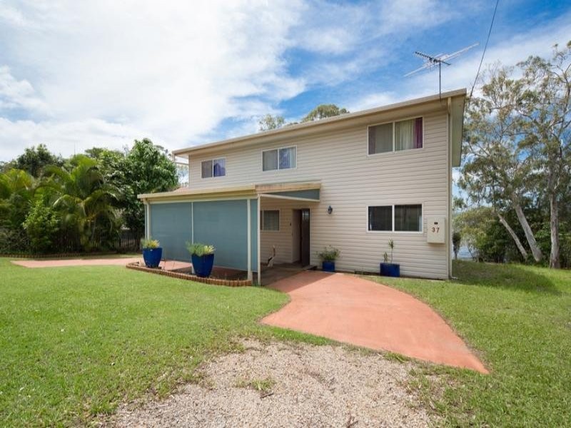 37 Jan Street, Macleay Island QLD 4184