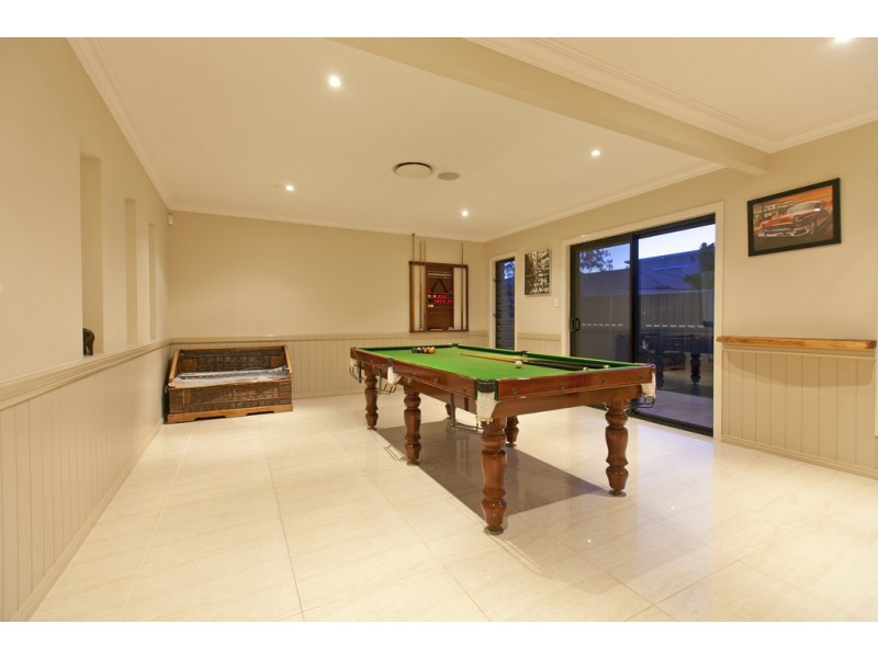 10 Riseborough Terrace, Cleveland QLD 4163