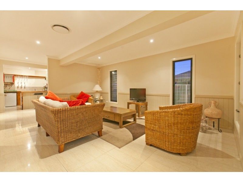 10 Riseborough Terrace, Cleveland QLD 4163